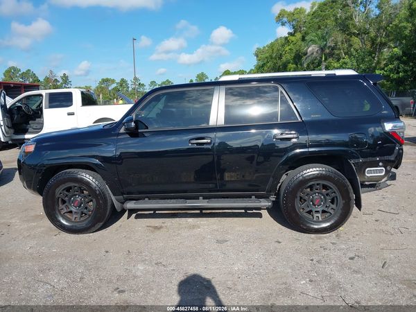 2018 TOYOTA 4RUNNER SR5