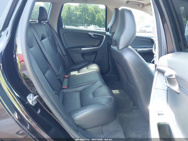 2016 VOLVO XC60 T6 DRIVE-E PLATINUM