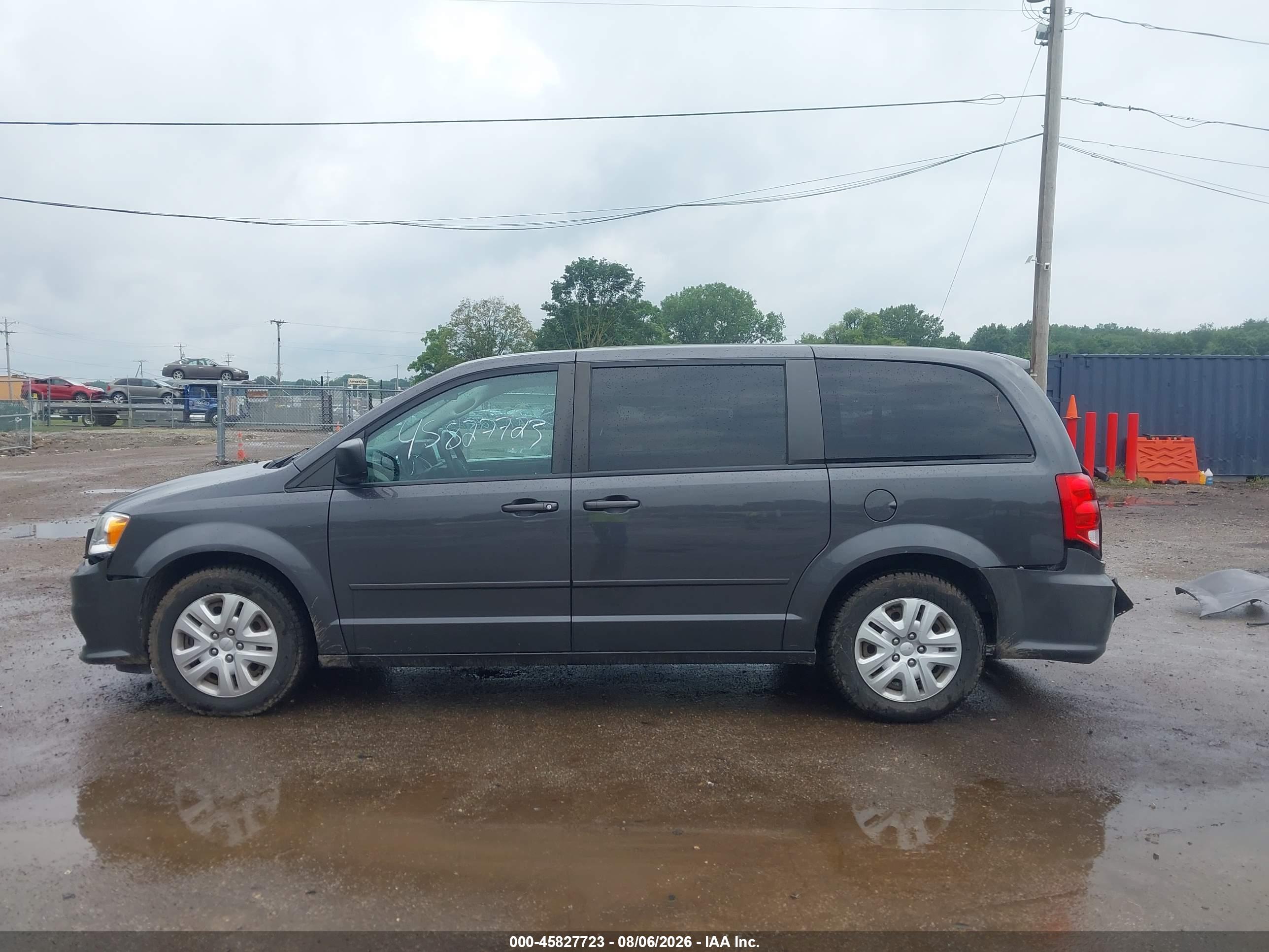 2017 DODGE GRAND CARAVAN SE