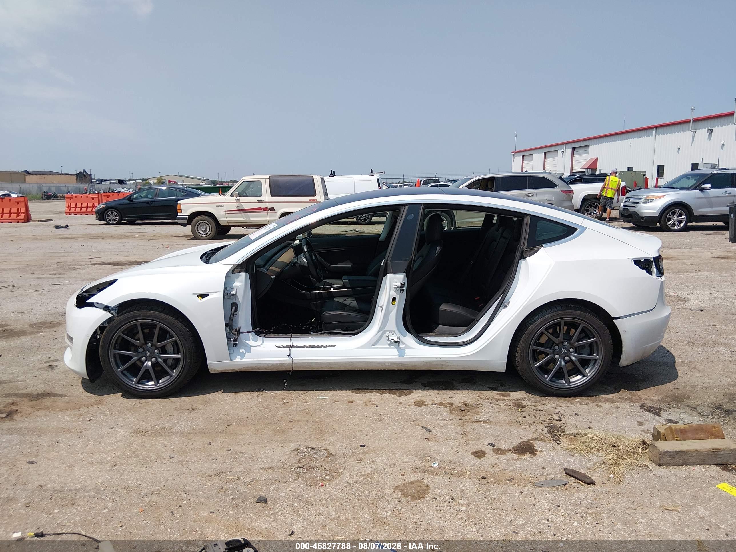2019 TESLA MODEL 3