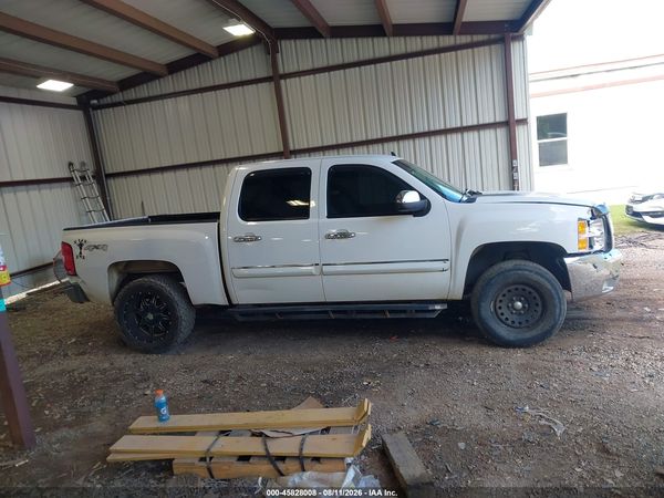 2013 CHEVROLET SILVERADO 1500 LT — I116