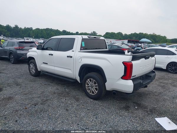 2026 TOYOTA TUNDRA SR5 CREWMAX 5.5' BED