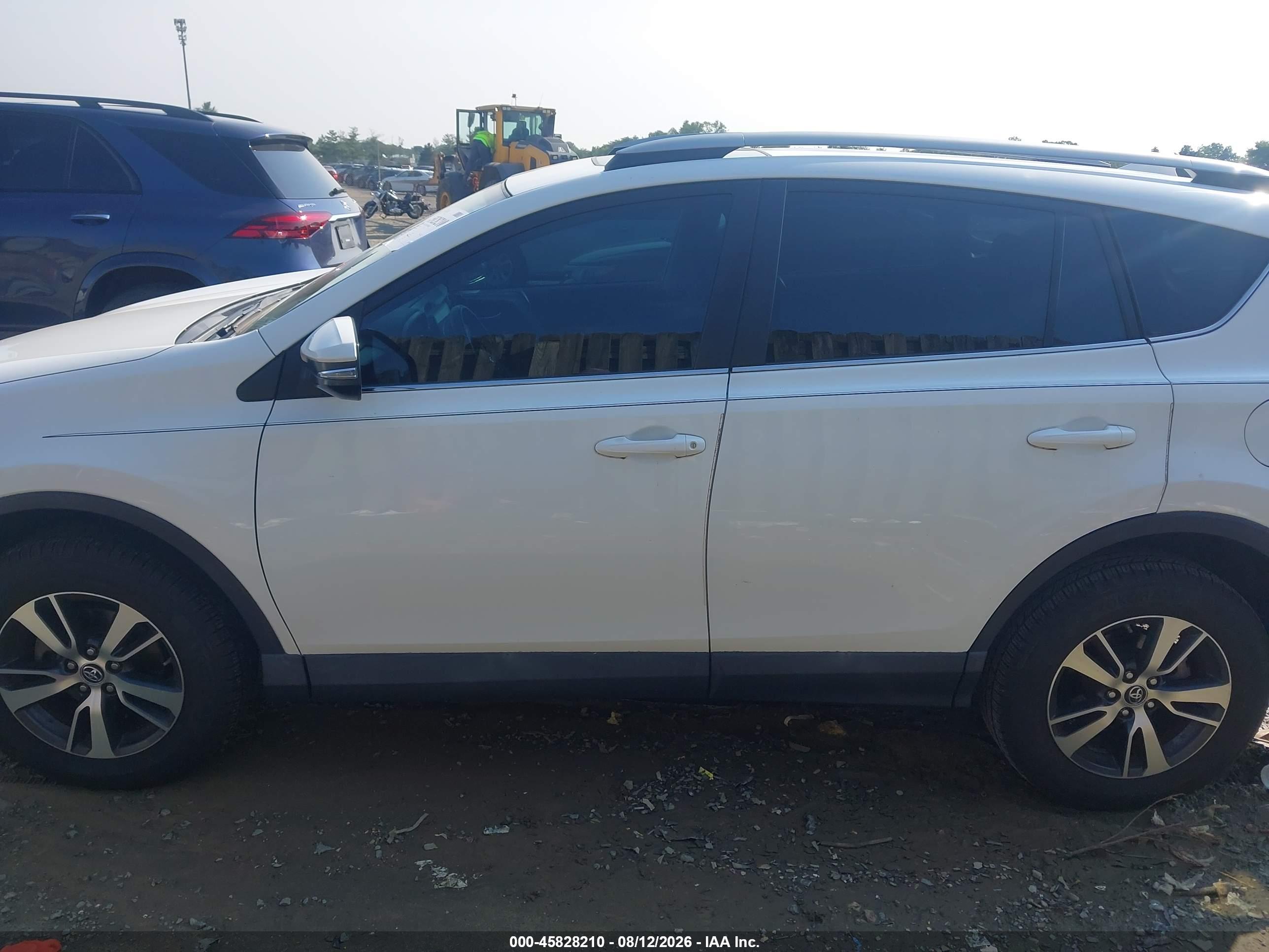 2017 TOYOTA RAV4 XLE