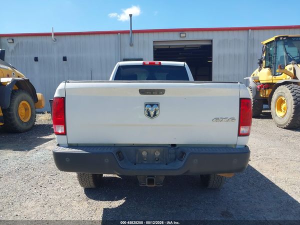 2017 RAM 2500 TRADESMAN  4X4 8' BOX