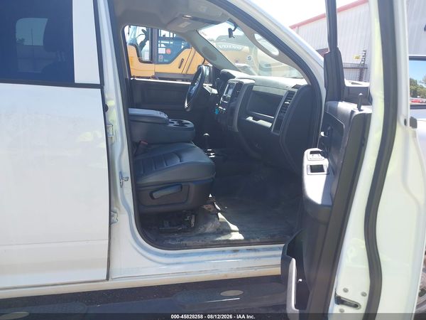 2017 RAM 2500 TRADESMAN  4X4 8' BOX