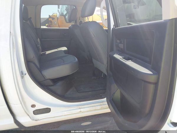 2017 RAM 2500 TRADESMAN  4X4 8' BOX