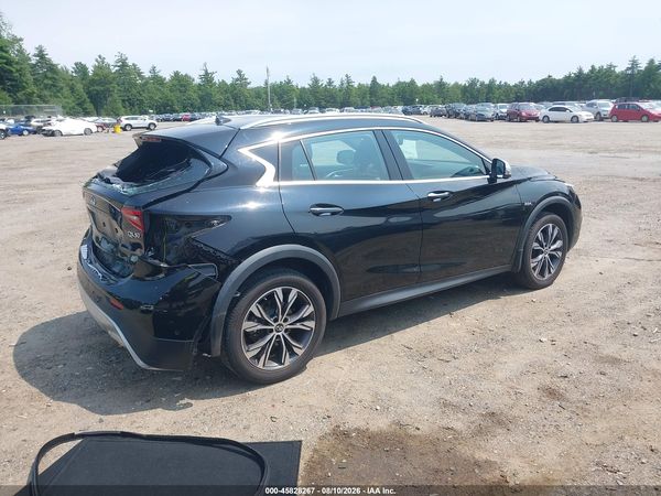 2017 INFINITI QX30 PREMIUM