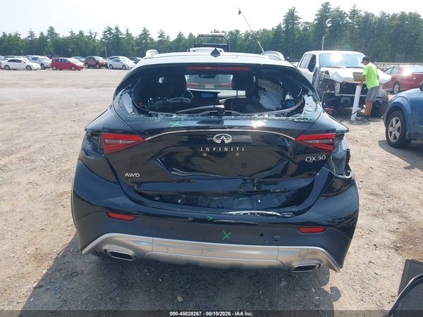 2017 INFINITI QX30 PREMIUM