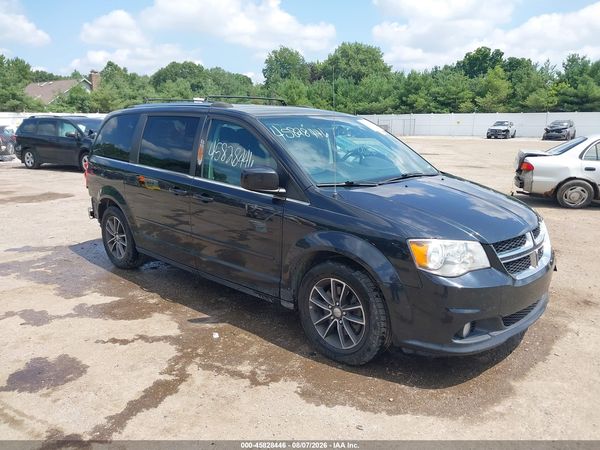 2017 DODGE GRAND CARAVAN SXT — I1