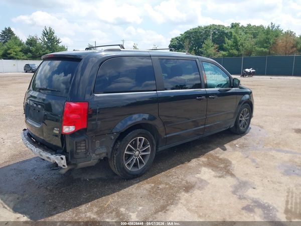 2017 DODGE GRAND CARAVAN SXT — I4
