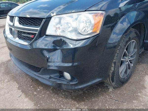 2017 DODGE GRAND CARAVAN SXT — I152