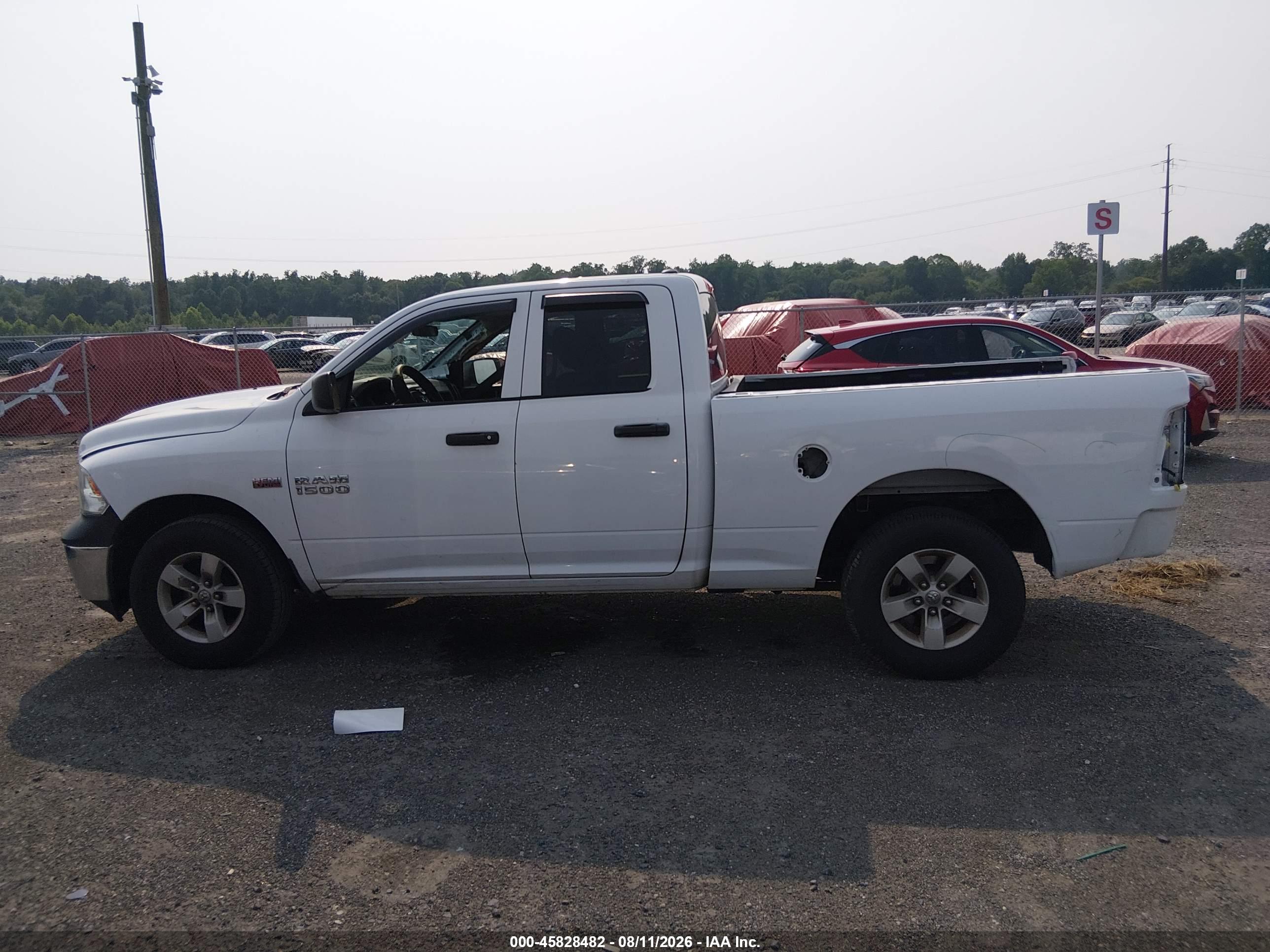 2017 RAM 1500 TRADESMAN  4X4 6'4 BOX
