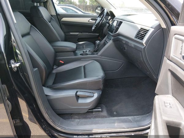 2018 VOLKSWAGEN ATLAS 3.6L V6 SE — I5