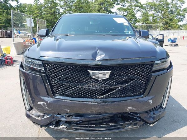 2023 CADILLAC ESCALADE 4WD SPORT