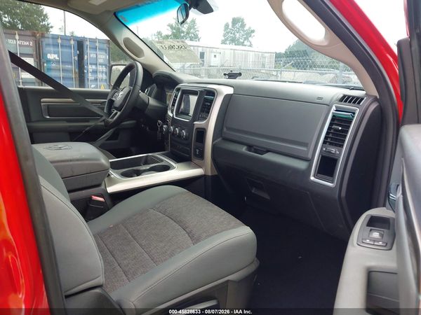 2017 RAM 1500 SLT  4X4 6'4 BOX