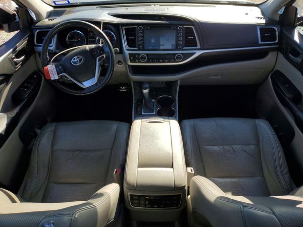 2015 TOYOTA HIGHLANDER