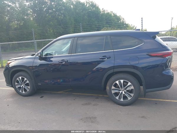 2026 TOYOTA HIGHLANDER HYBRID XLE