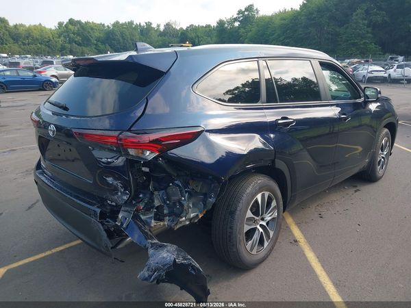 2026 TOYOTA HIGHLANDER HYBRID XLE