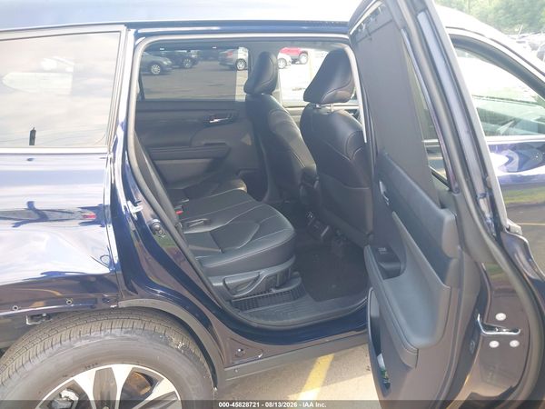 2026 TOYOTA HIGHLANDER HYBRID XLE
