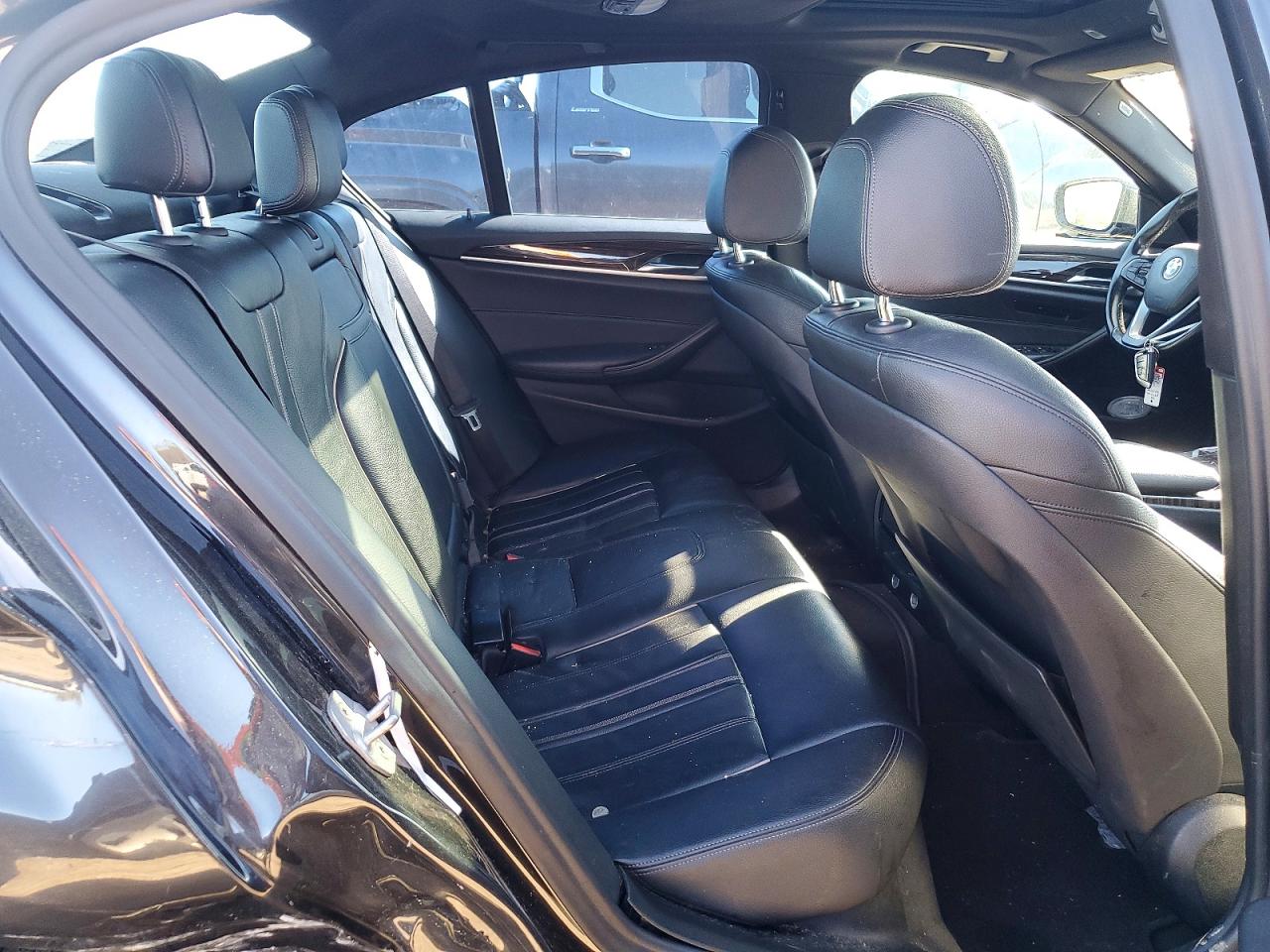 2019 BMW 530E