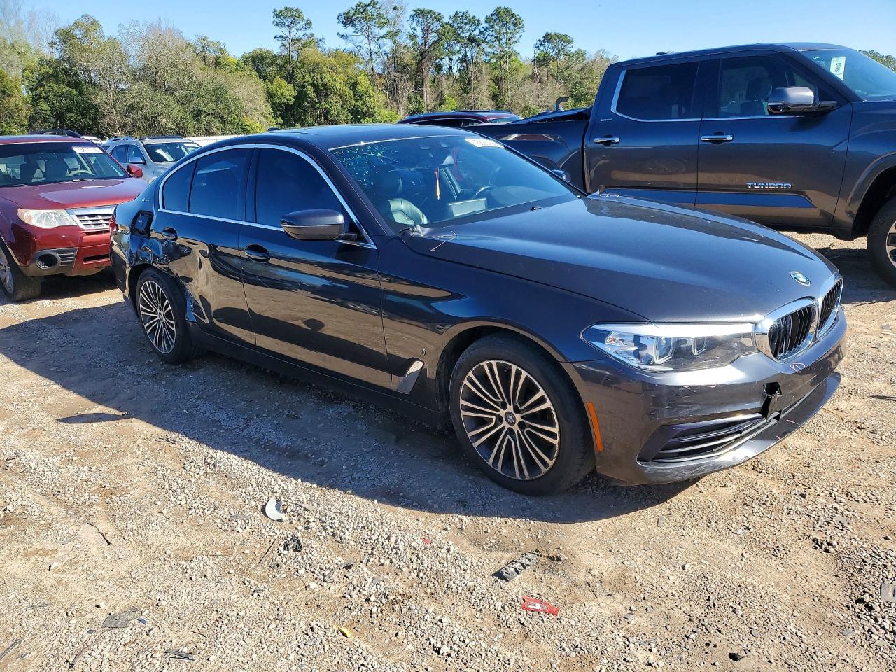 2019 BMW 530E
