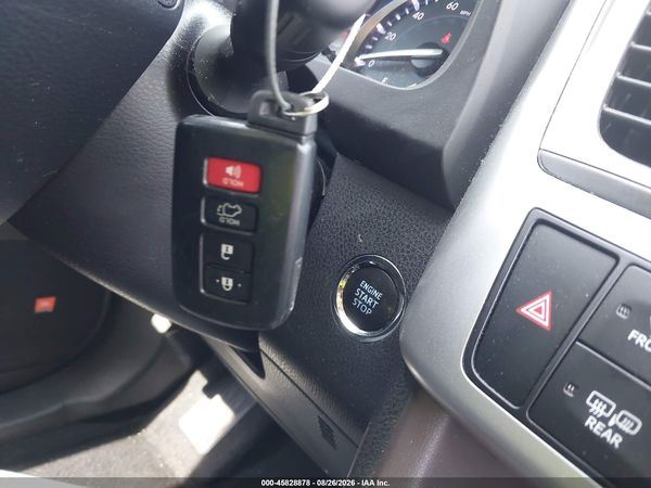 2016 TOYOTA HIGHLANDER LIMITED V6