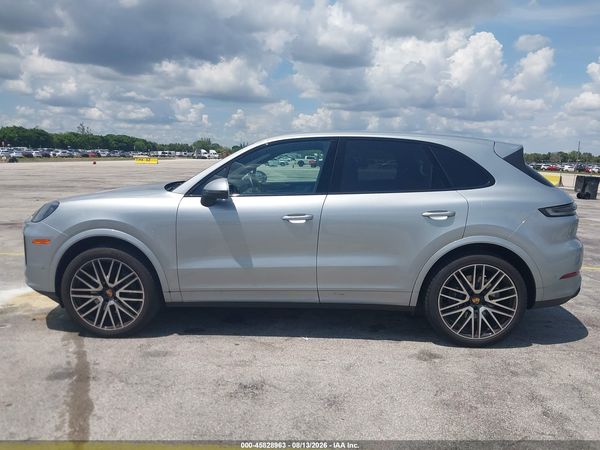 2025 PORSCHE CAYENNE