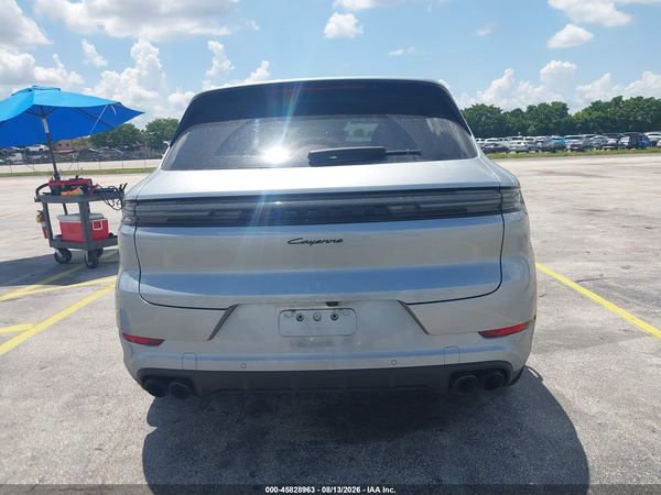 2025 PORSCHE CAYENNE