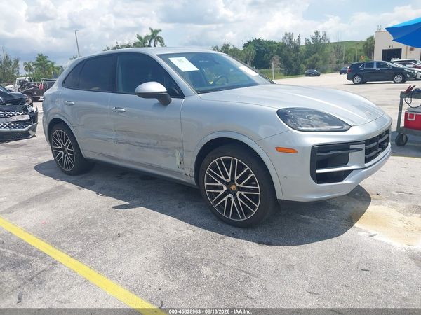 2025 PORSCHE CAYENNE