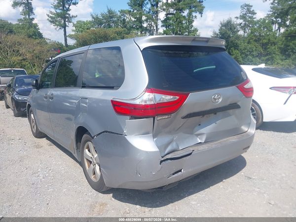 2015 TOYOTA SIENNA L 7 PASSENGER — I3