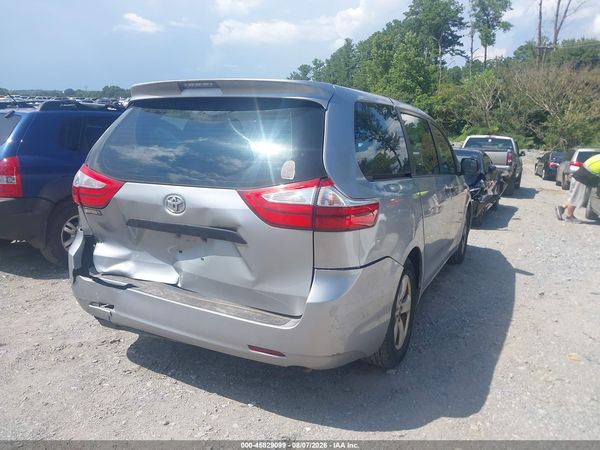 2015 TOYOTA SIENNA L 7 PASSENGER — I4