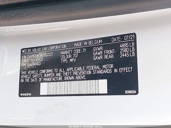 2022 VOLVO XC40 T5 MOMENTUM