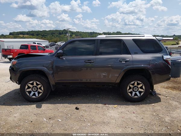 2016 TOYOTA 4RUNNER SR5