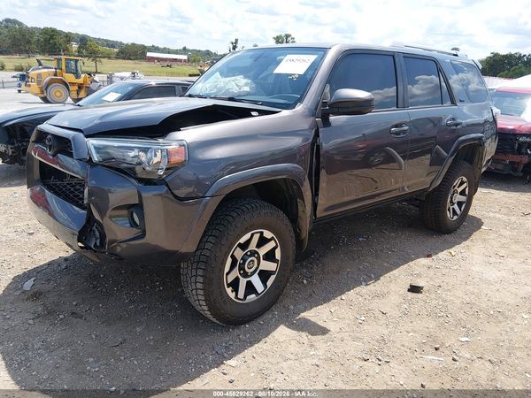2016 TOYOTA 4RUNNER SR5