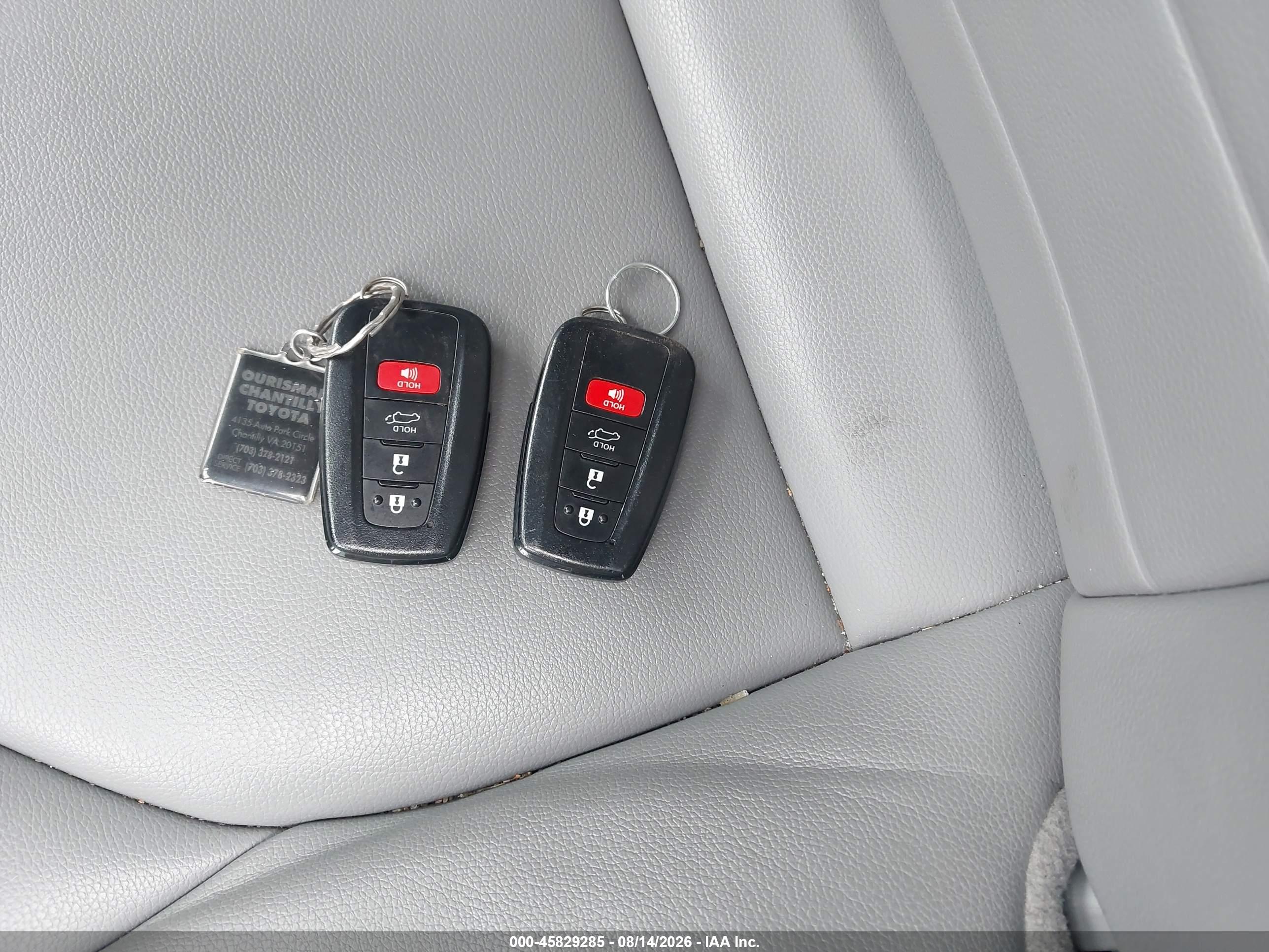2020 TOYOTA HIGHLANDER HYBRID XLE