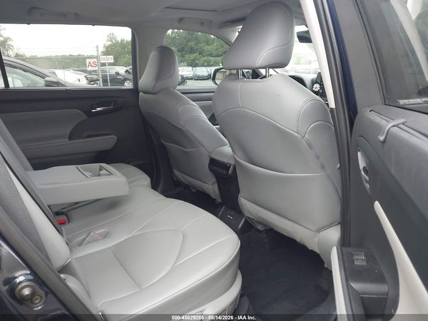 2020 TOYOTA HIGHLANDER HYBRID XLE