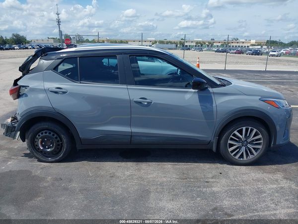 2022 NISSAN KICKS SV XTRONIC CVT