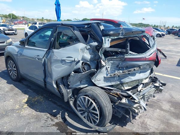 2022 NISSAN KICKS SV XTRONIC CVT