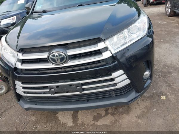 2019 TOYOTA HIGHLANDER XLE