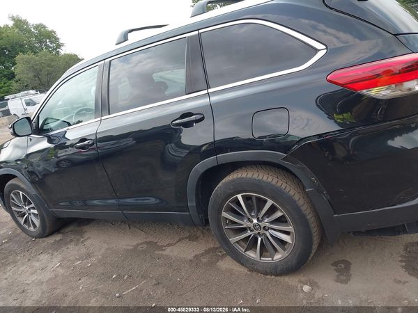 2019 TOYOTA HIGHLANDER XLE