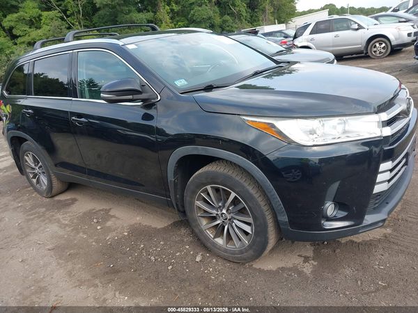 2019 TOYOTA HIGHLANDER XLE