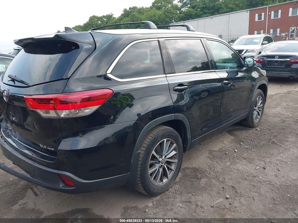 2019 TOYOTA HIGHLANDER XLE