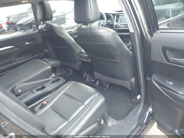 2019 TOYOTA HIGHLANDER XLE