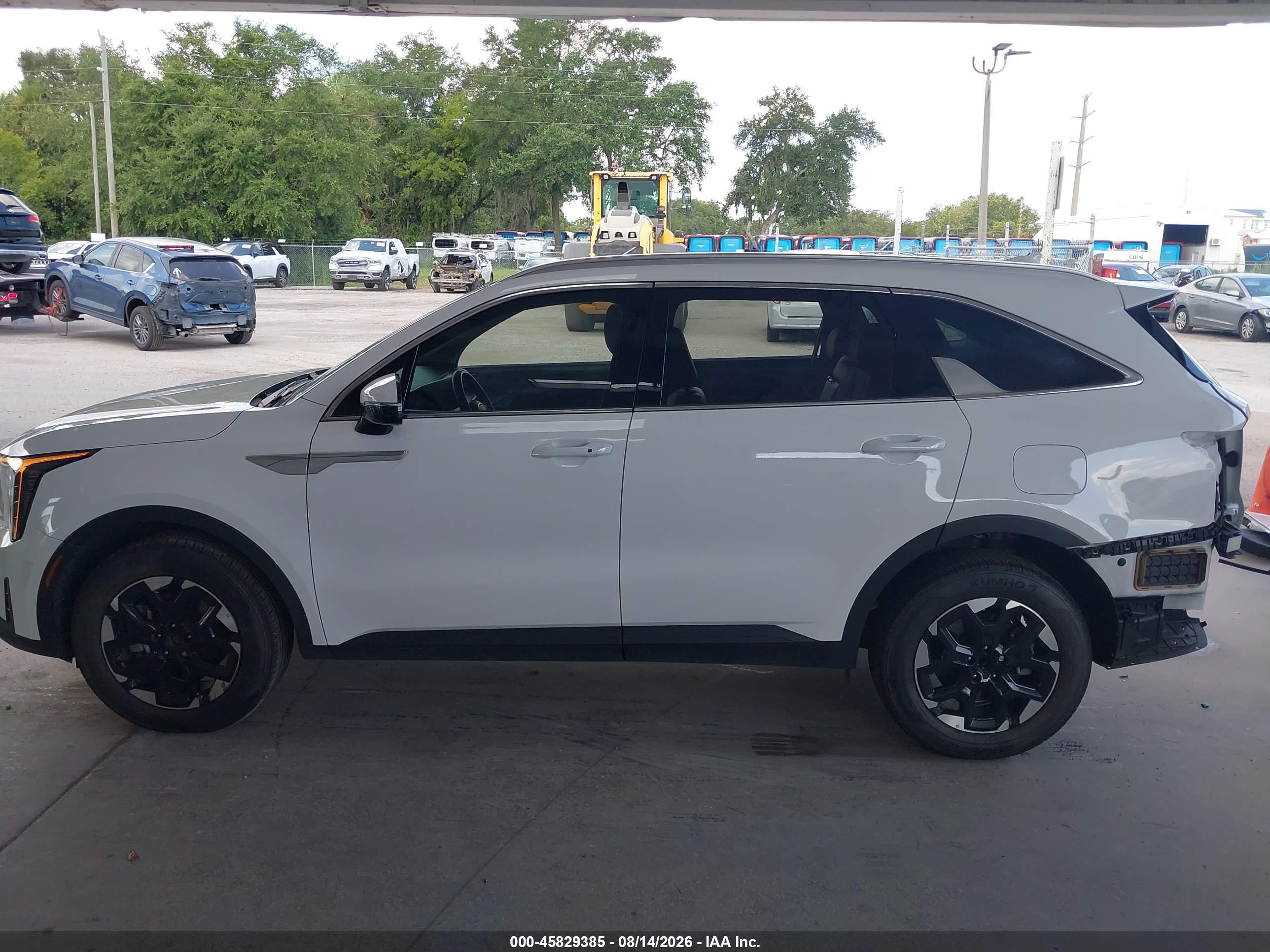 2024 KIA SORENTO S
