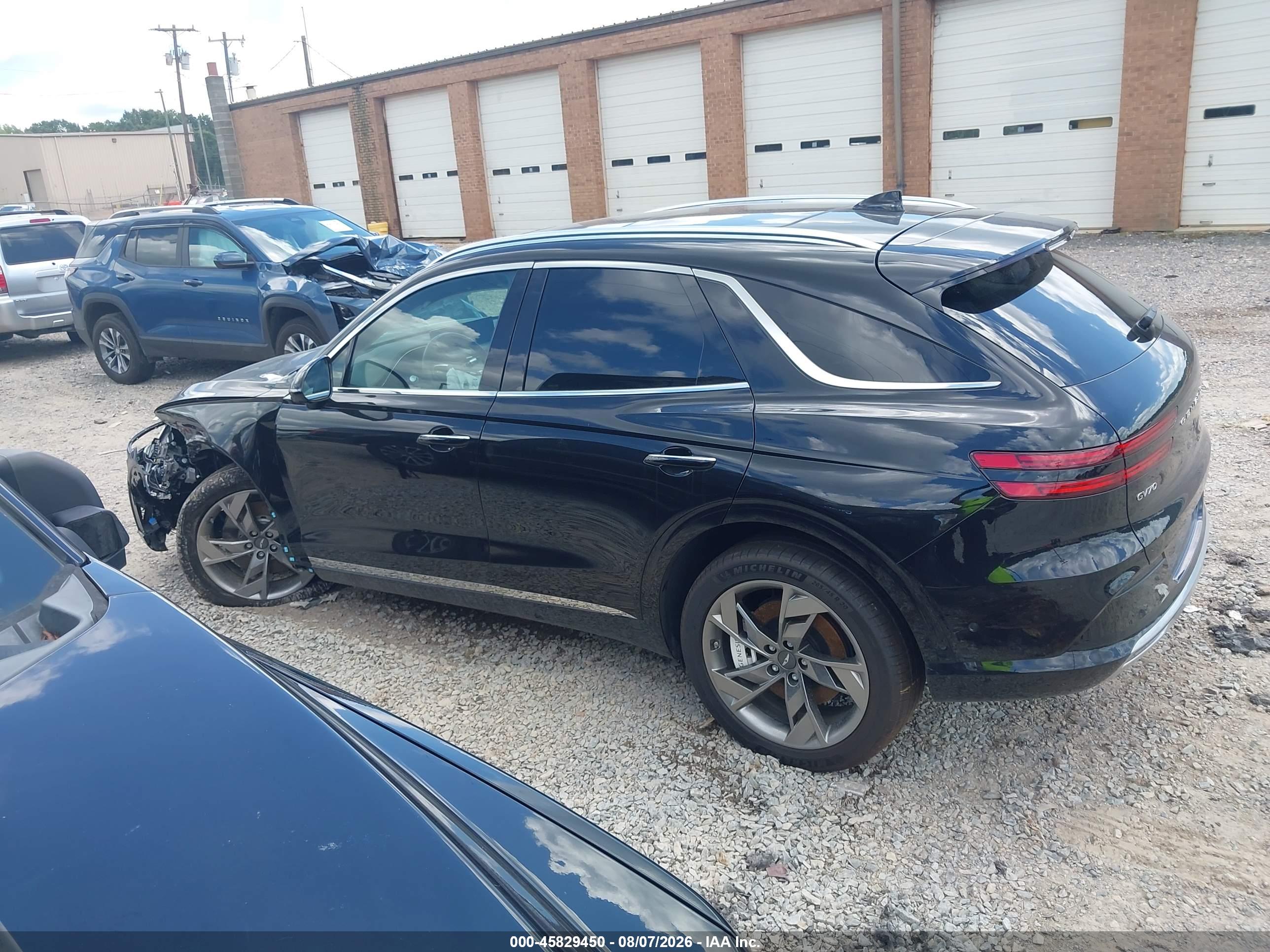 2025 GENESIS ELECTRIFIED GV70 ADVANCED AWD