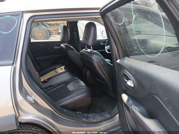 2019 JEEP CHEROKEE TRAILHAWK 4X4