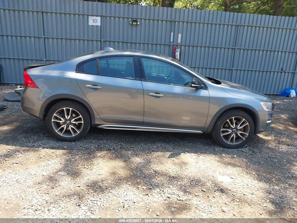 2017 VOLVO S60 CROSS COUNTRY T5