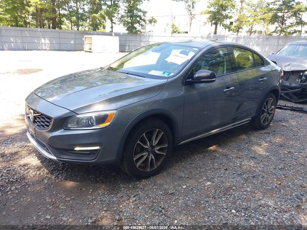 2017 VOLVO S60 CROSS COUNTRY T5