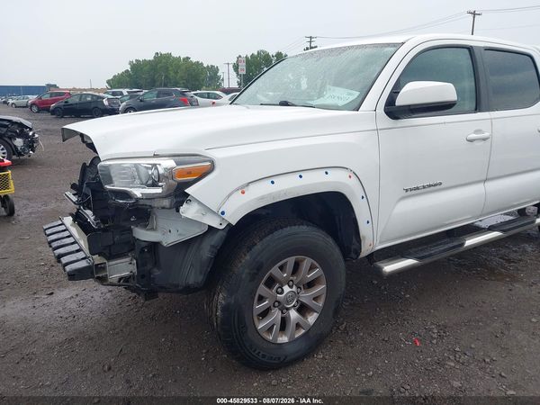 2017 TOYOTA TACOMA SR5