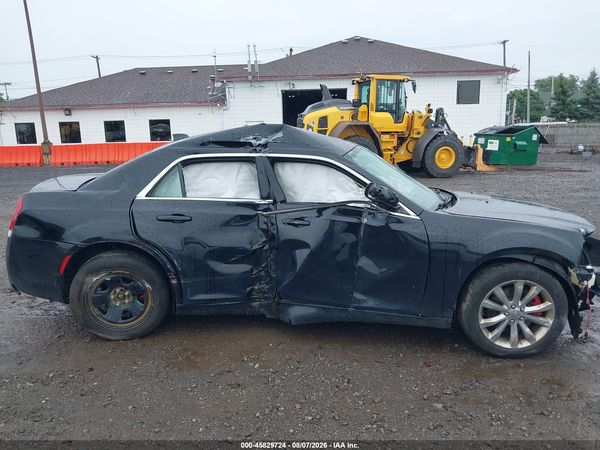 2017 CHRYSLER 300 LIMITED AWD